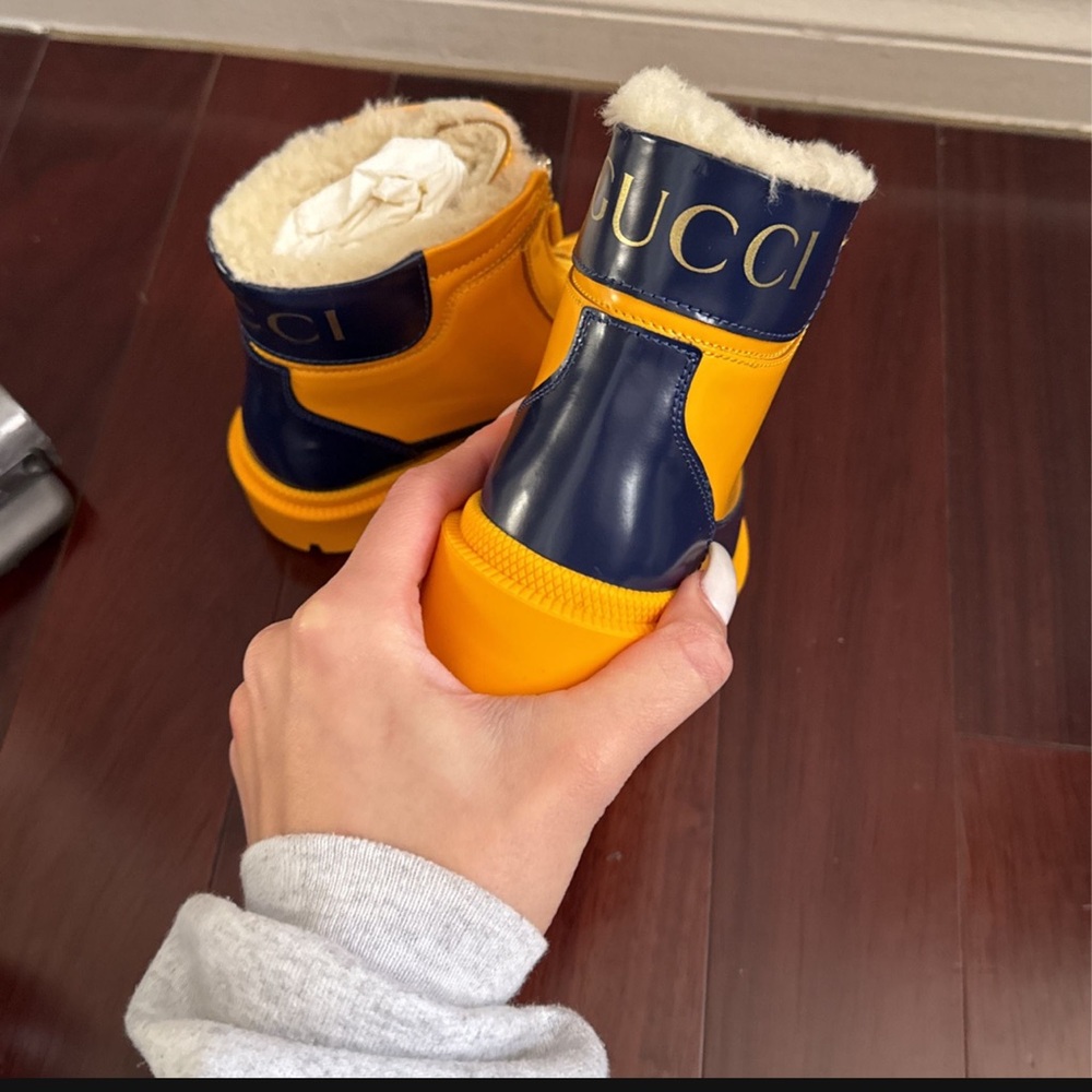 Gucci infant boots